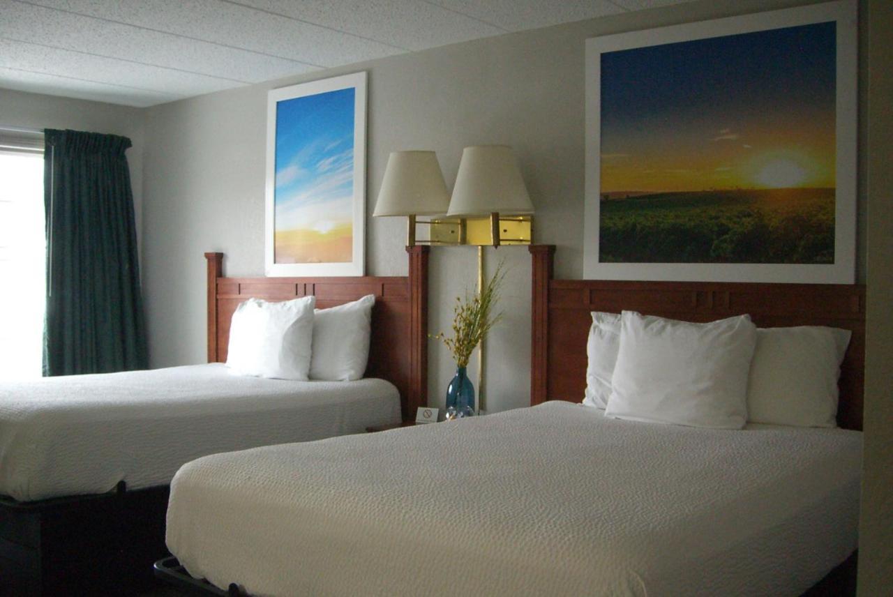 Days Inn by Wyndham Pierre Exterior foto